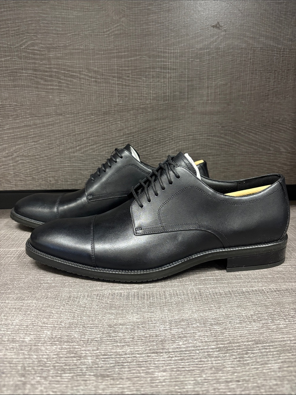 Men's Cole Haan Modern Essentials Cap Oxford (Black) - Size 10